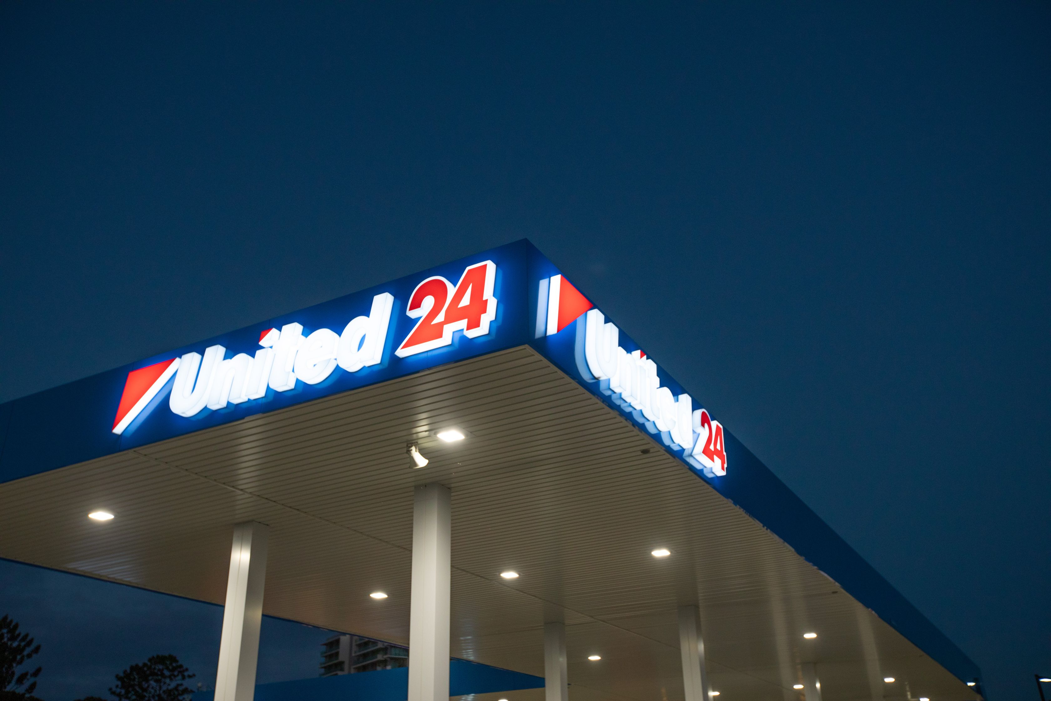 Impressive Fuel and Fast Food Investment Adjacent McDonalds Burgess